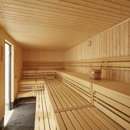 Reetland Am Meer - Premium Reetdachvilla Mit 2 Schlafzimmern, Sauna Und Kamin E11 Dranske Dış mekan fotoğraf