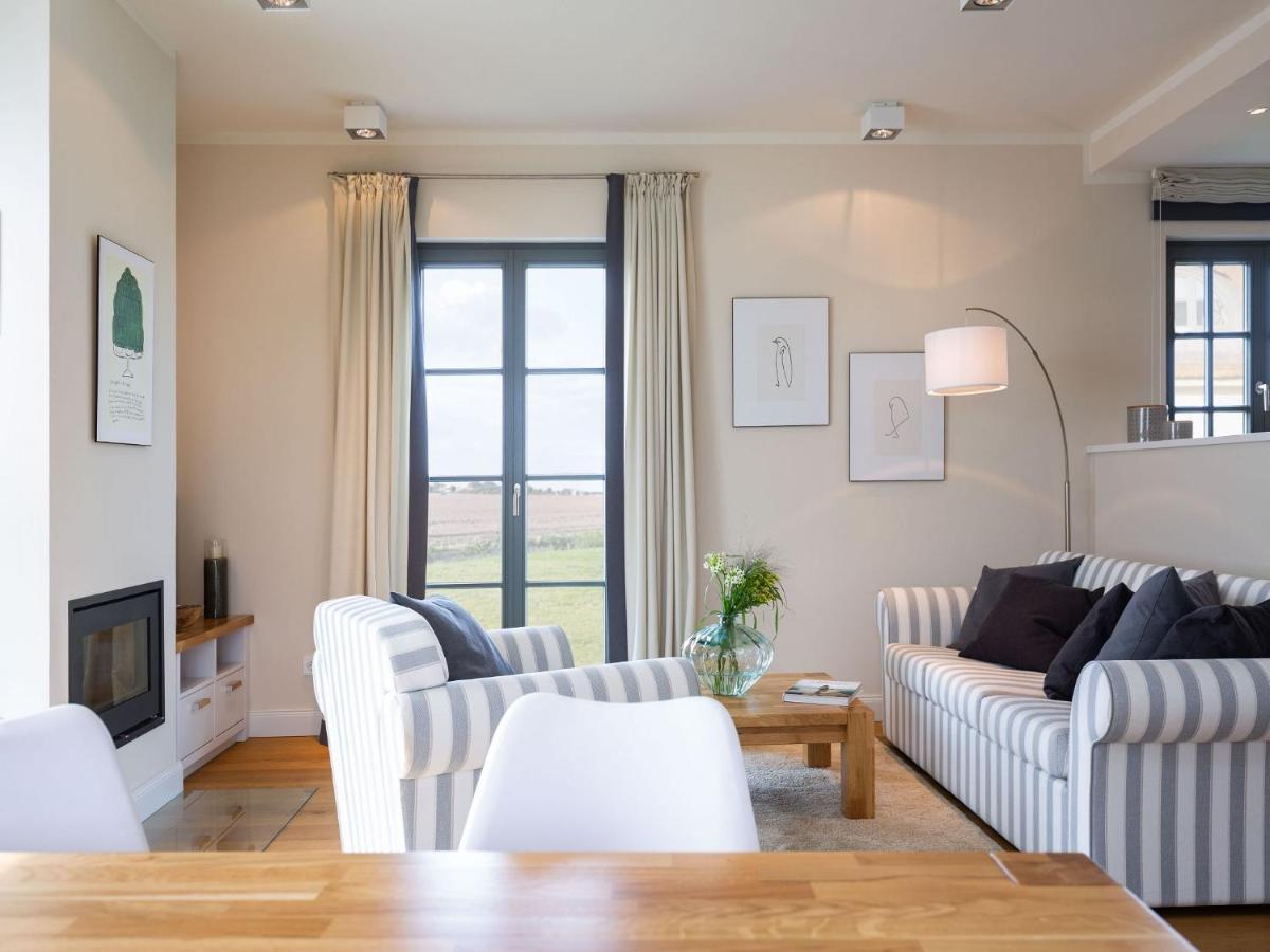 Reetland Am Meer - Premium Reetdachvilla Mit 2 Schlafzimmern, Sauna Und Kamin E11 Dranske Dış mekan fotoğraf