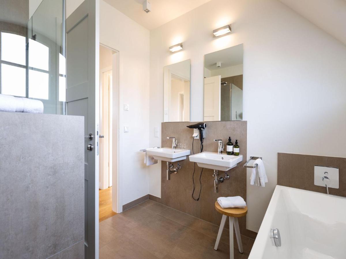 Reetland Am Meer - Premium Reetdachvilla Mit 2 Schlafzimmern, Sauna Und Kamin E11 Dranske Dış mekan fotoğraf